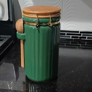 Emerald Green Vintage Ceramic Canister By Preferred Stock 1970'S